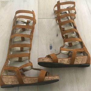 Joyfolie Brown Jalessa Gladiator sandals size 10.
